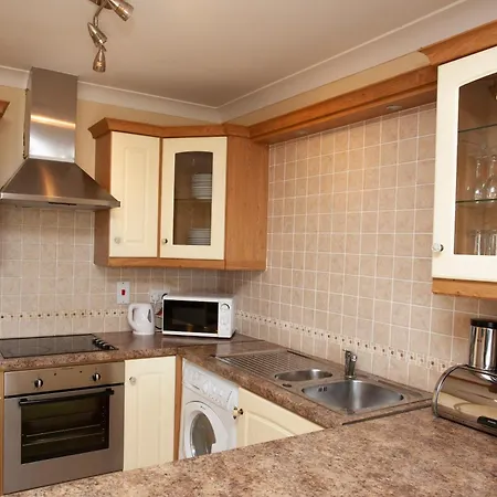 Knightsbrook Courtyard * تريم