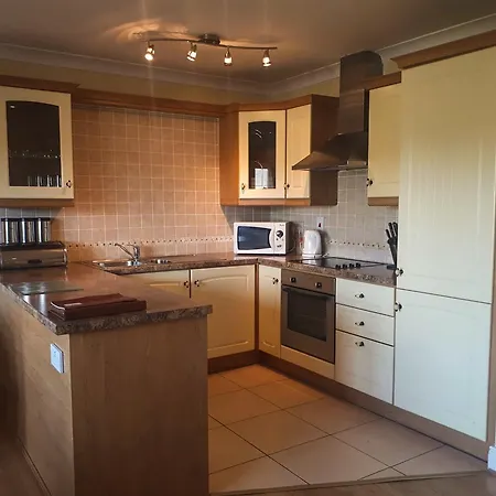 Knightsbrook Courtyard * تريم