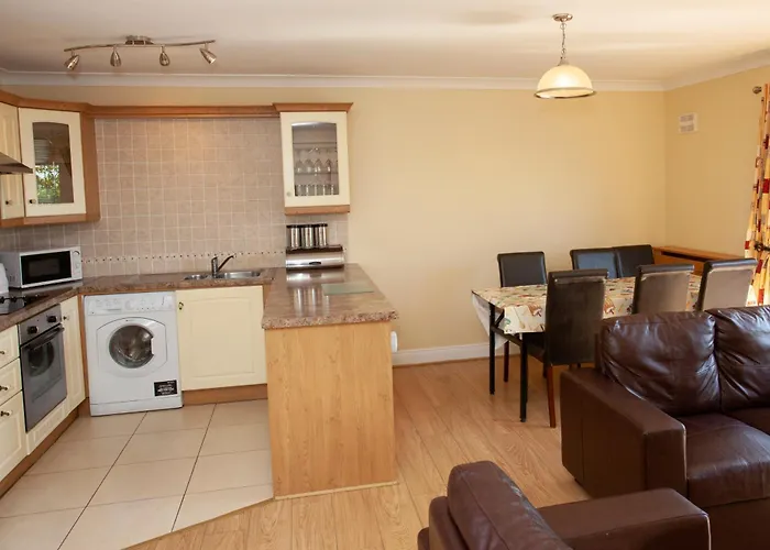 Knightsbrook Courtyard Дом отдыха *