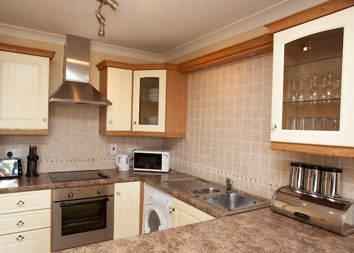 Knightsbrook Courtyard * Трим