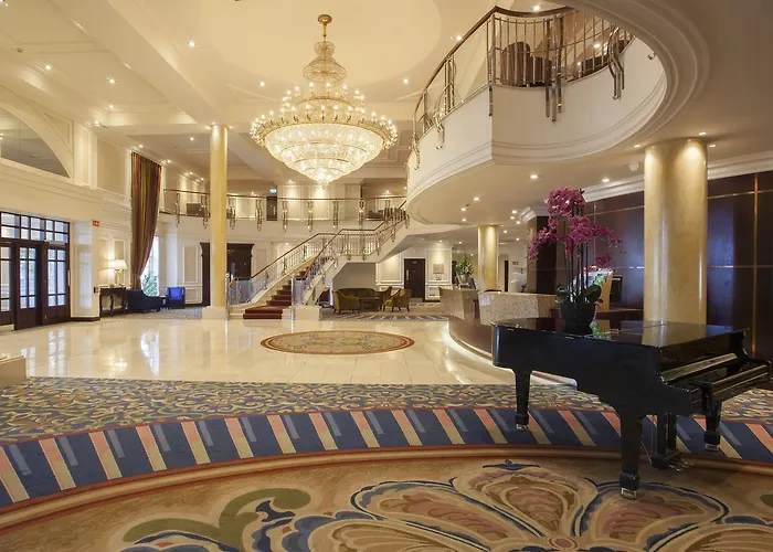 Дом отдыха Knightsbrook Courtyard *